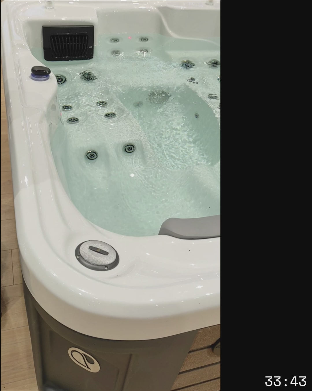 Videoyu yükle: Spa jakuzi, sauna, küvet ürünlerinde indirim kampanyası Dede Duş&#39;ta.